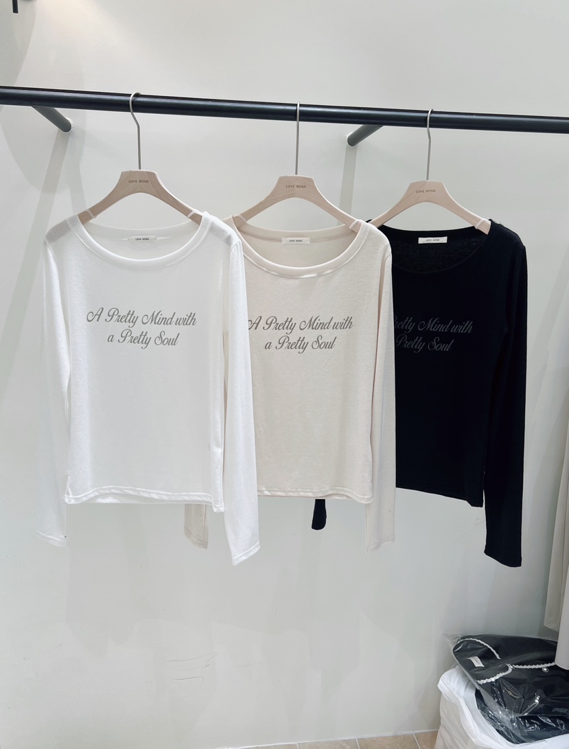LOVE ROSIE韓國直郵女裝新品人氣時尚熱賣休閑長袖T恤露肩LOVE ROSIE長袖T恤圖色3左三色