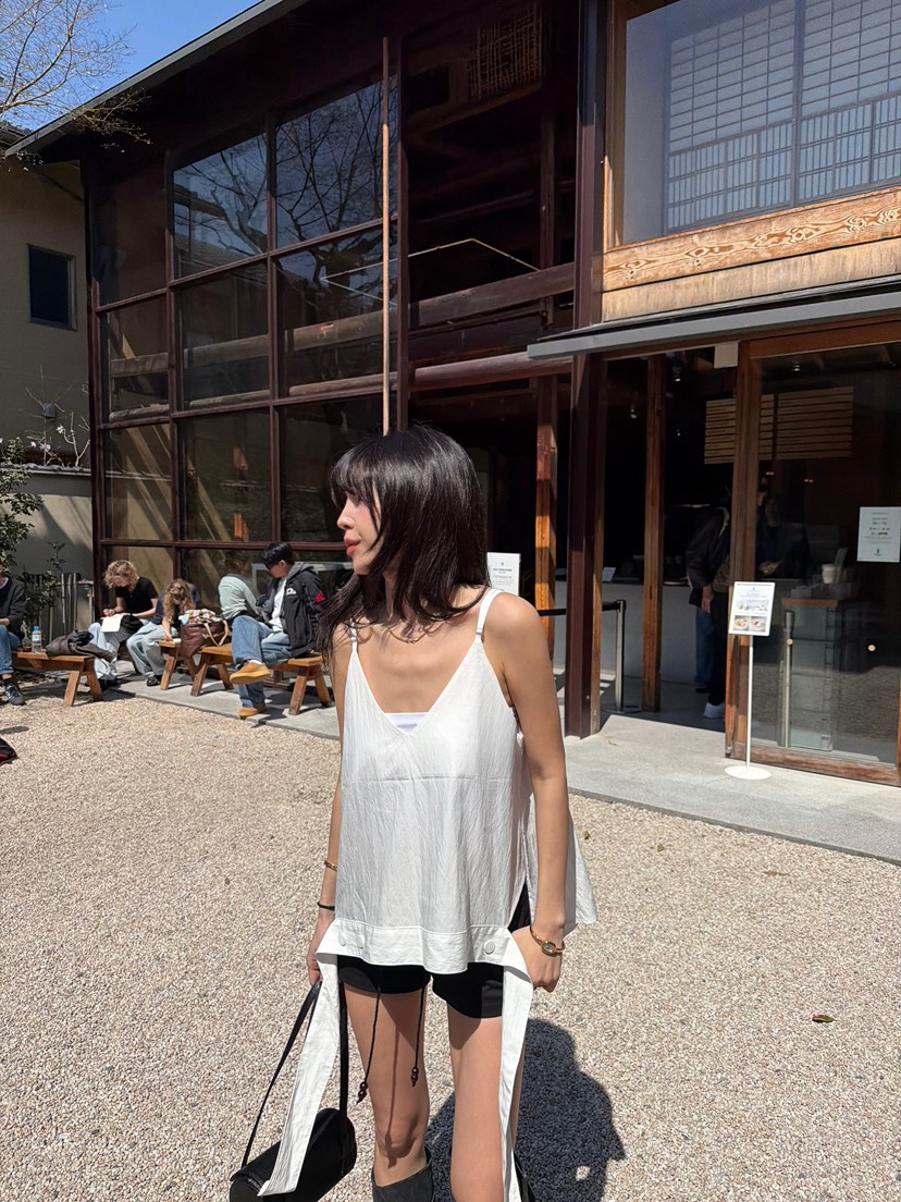 SOLAR韓國代購女裝新款人氣熱賣26春夏推薦時尚吊帶背心紐扣SOLAR吊帶/背心