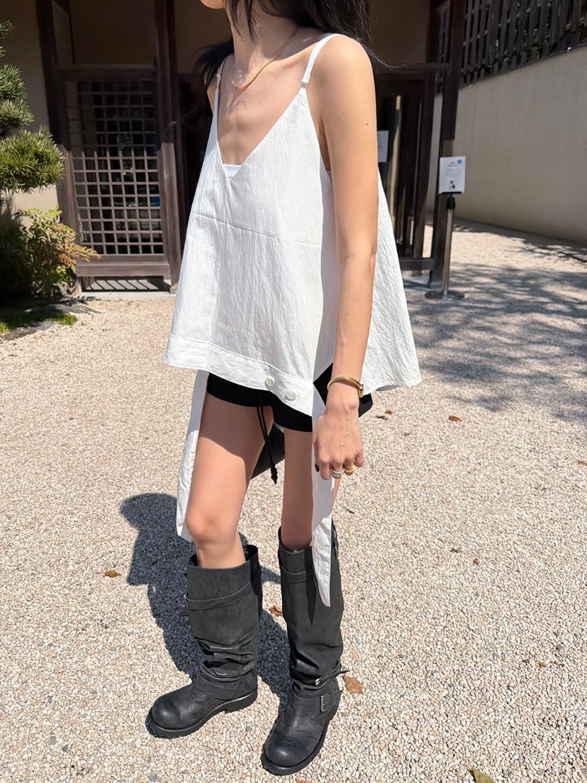 SOLAR韓國代購女裝新款人氣熱賣26春夏推薦時尚吊帶背心紐扣SOLAR吊帶/背心