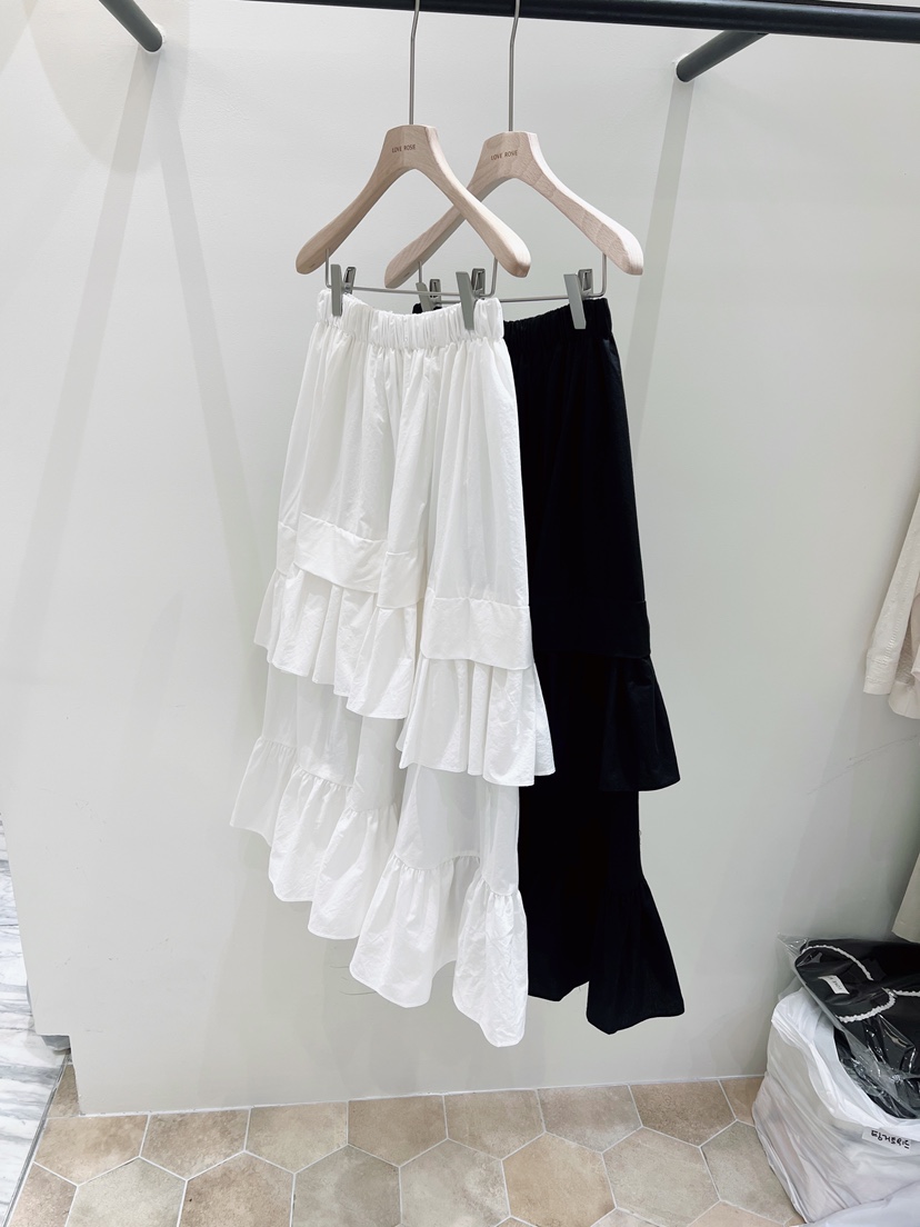 LOVE ROSIE韓國東大門直郵女裝新款熱賣人氣休閑時尚長裙LOVE ROSIE長裙