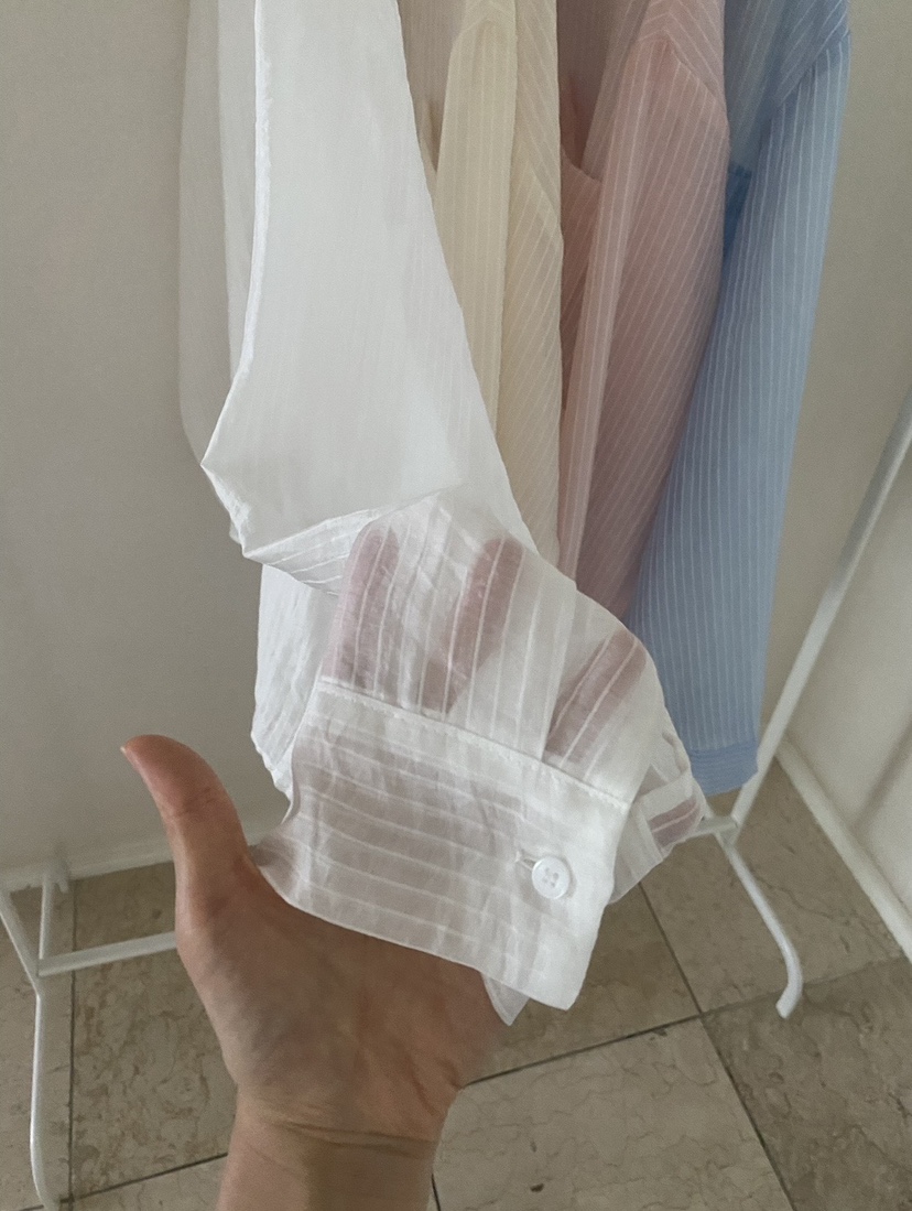 LOVE ROSIE韓國東大門直郵女裝新款人氣26春夏襯衫蕾絲衫條紋LOVE ROSIE襯衫/蕾絲衫