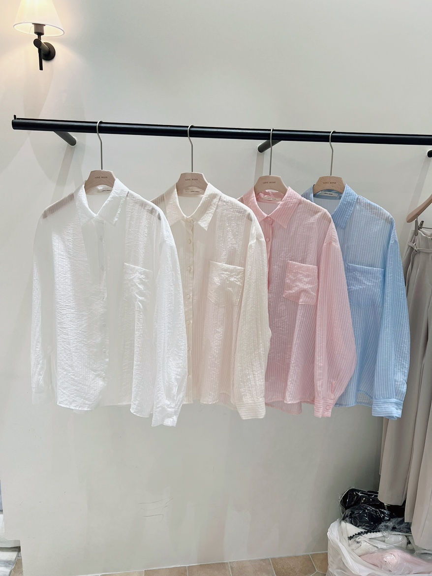 LOVE ROSIE韓國東大門直郵女裝新款人氣26春夏襯衫蕾絲衫條紋LOVE ROSIE襯衫/蕾絲衫圖色2左二色