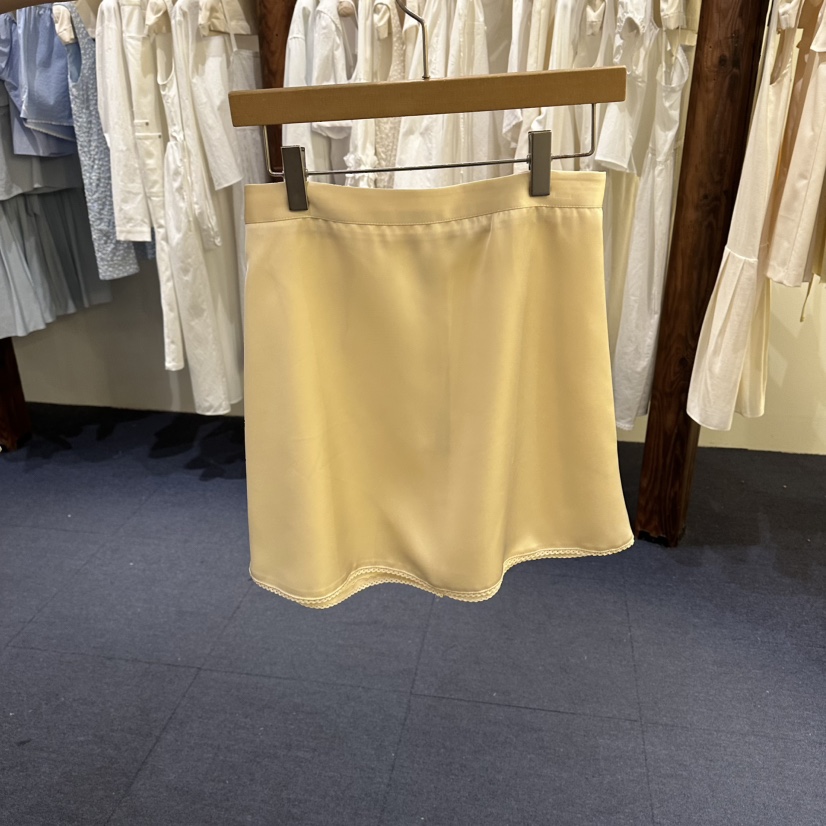 FURE韓國直郵實拍女裝新品時尚熱賣推薦人氣26春夏職業短裙FURE短裙圖色1