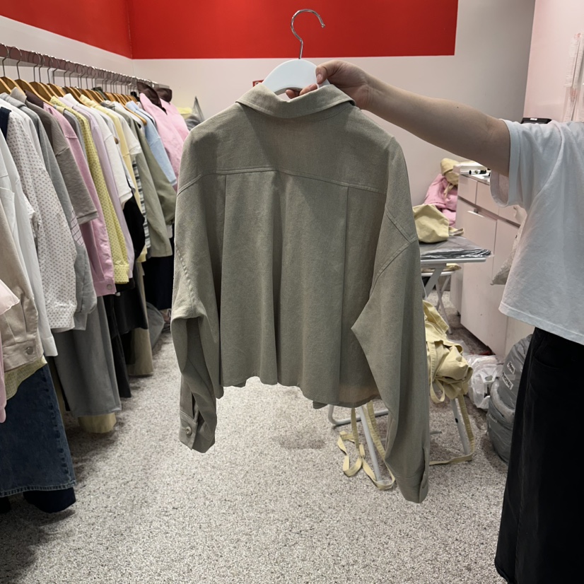 ATPZ韓國直郵女裝新款休閑熱賣時尚襯衫蕾絲衫不含內搭口袋ATTENTION PLEAES襯衫/蕾絲衫