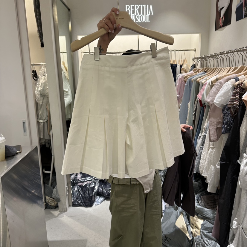 BERTHA韓國直郵女士新款熱賣推薦職業真品人氣休閑26春夏短褲BERTHA短褲