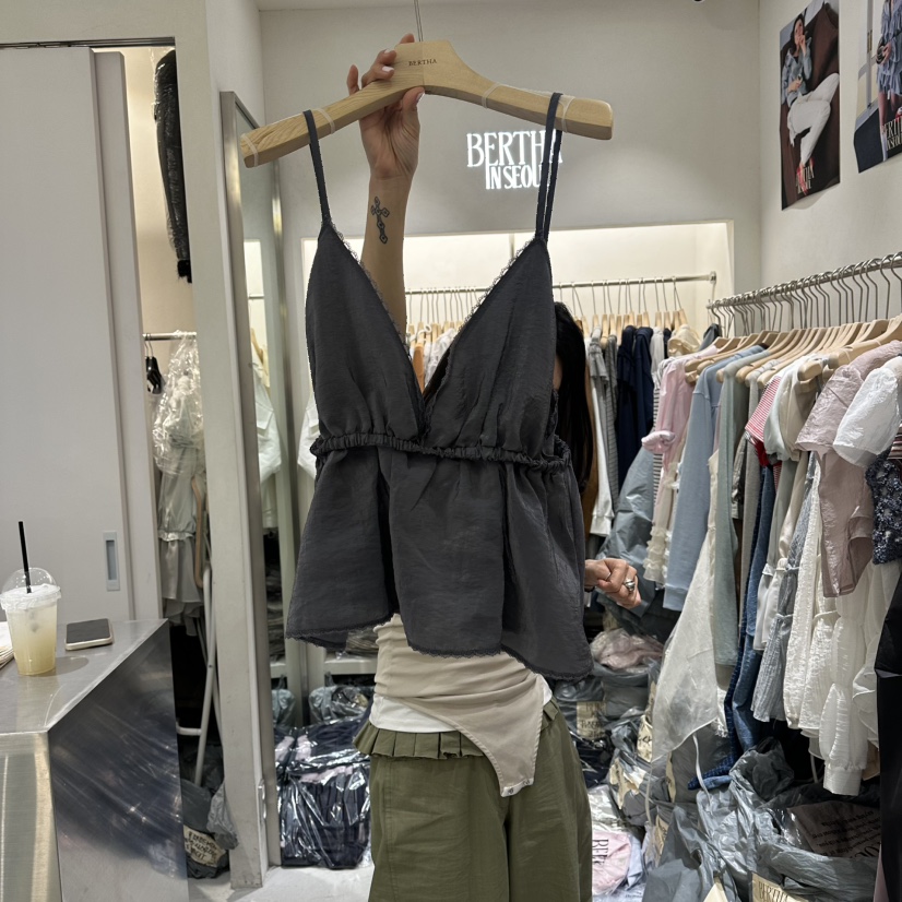 BERTHA韓國東大門代購女裝新款職業休閑推薦人氣吊帶背心BERTHA吊帶/背心圖色2墨色