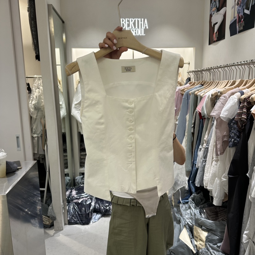 BERTHA韓國東大門代購女裝新品職業26春夏推薦人氣吊帶背心BERTHA吊帶/背心圖色1