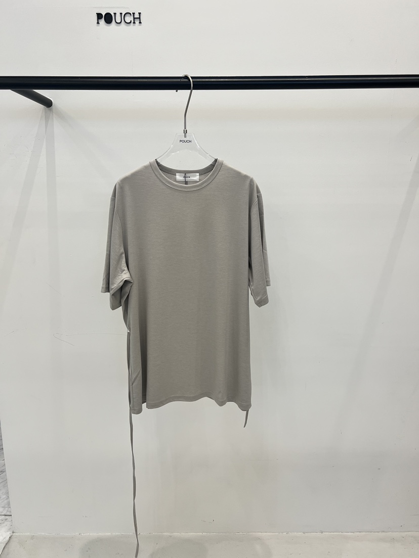 POUCH韓國直郵女士新款人氣職業時尚26春夏熱賣T恤含腰繩POUCHT恤圖色2