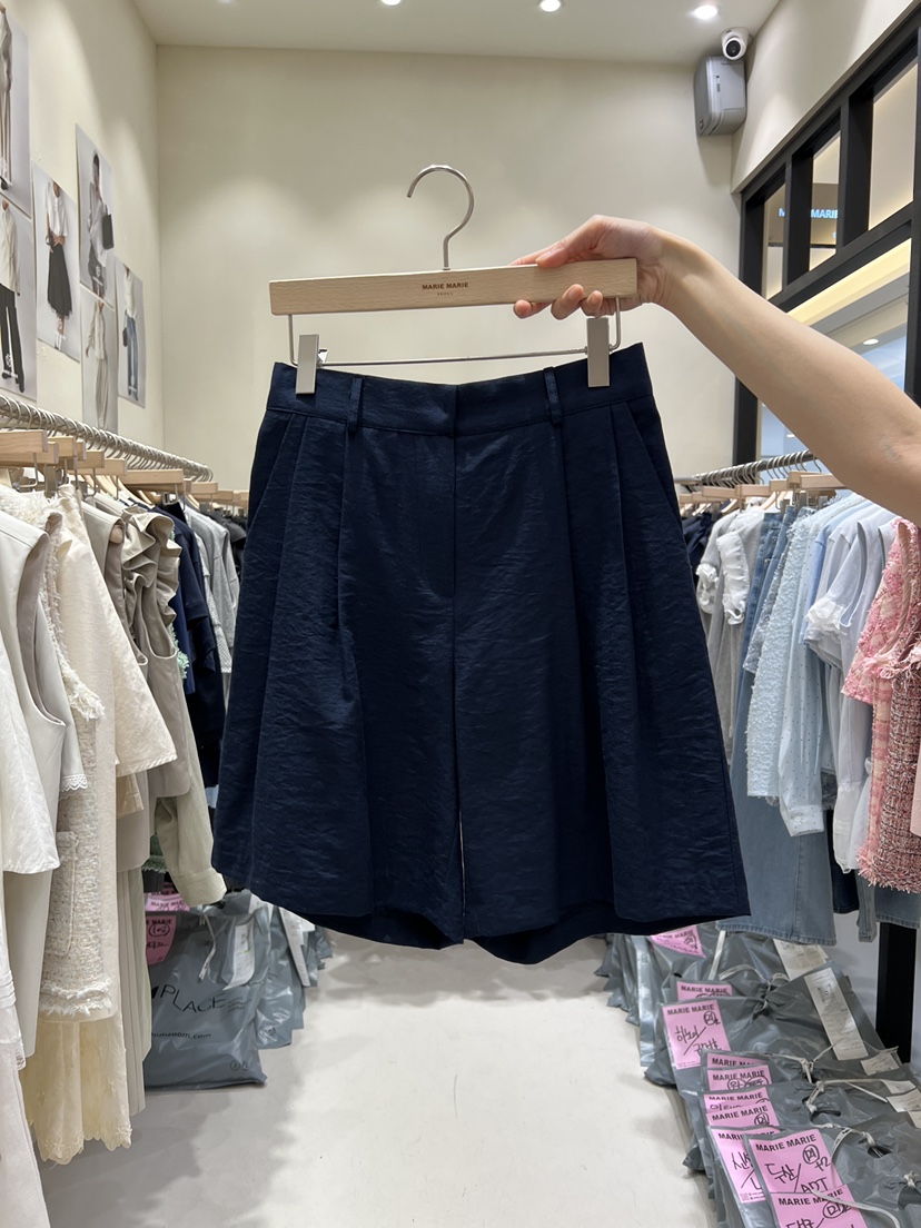 MARIE MARIE韓國代購女裝新款人氣時尚熱賣職業推薦短褲MARIE MARIE短褲圖色2