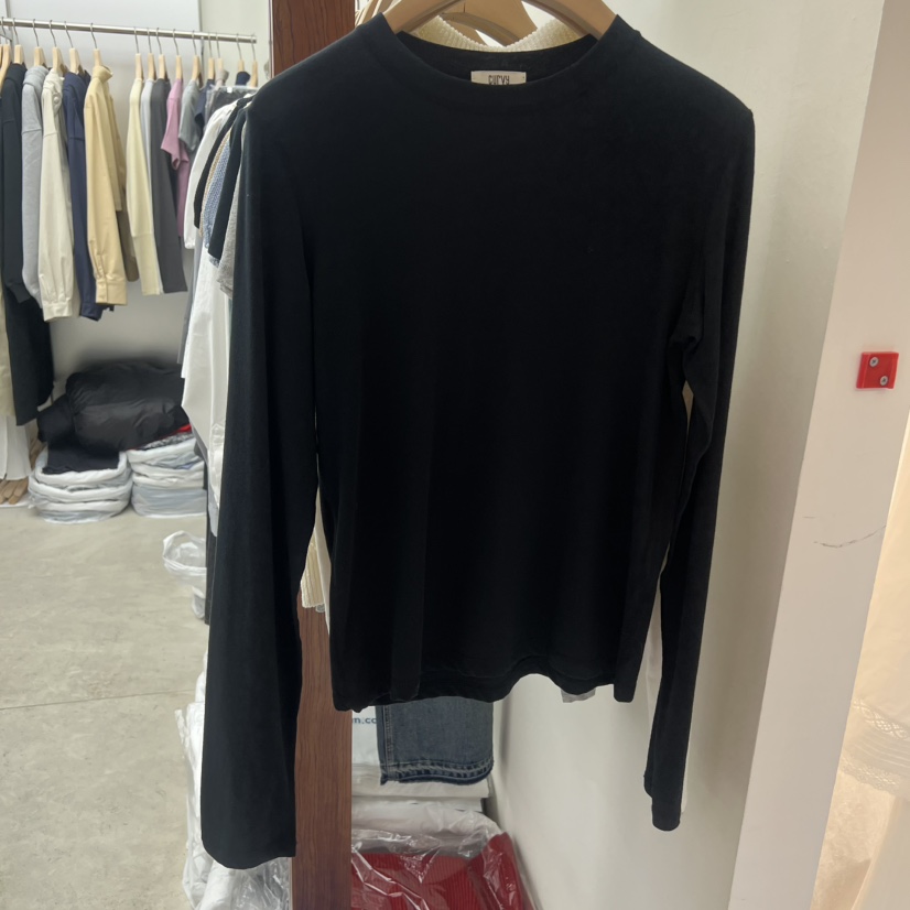 CURVY韓國直郵女士新品休閑時尚26春夏人氣熱賣職業長袖T恤CURVY長袖T恤圖色2