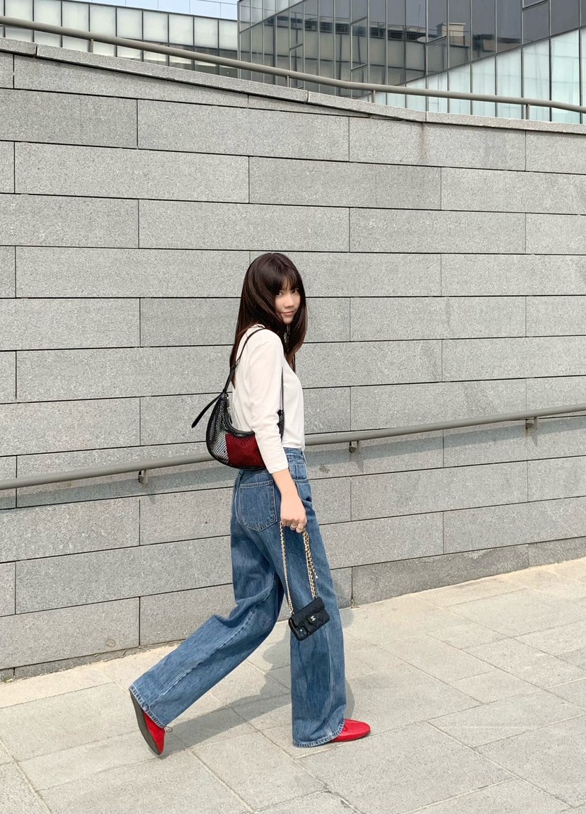 COURGETTE韓國代購女士新款人氣休閑26春夏職業熱賣長袖T恤COURGETTE長袖T恤