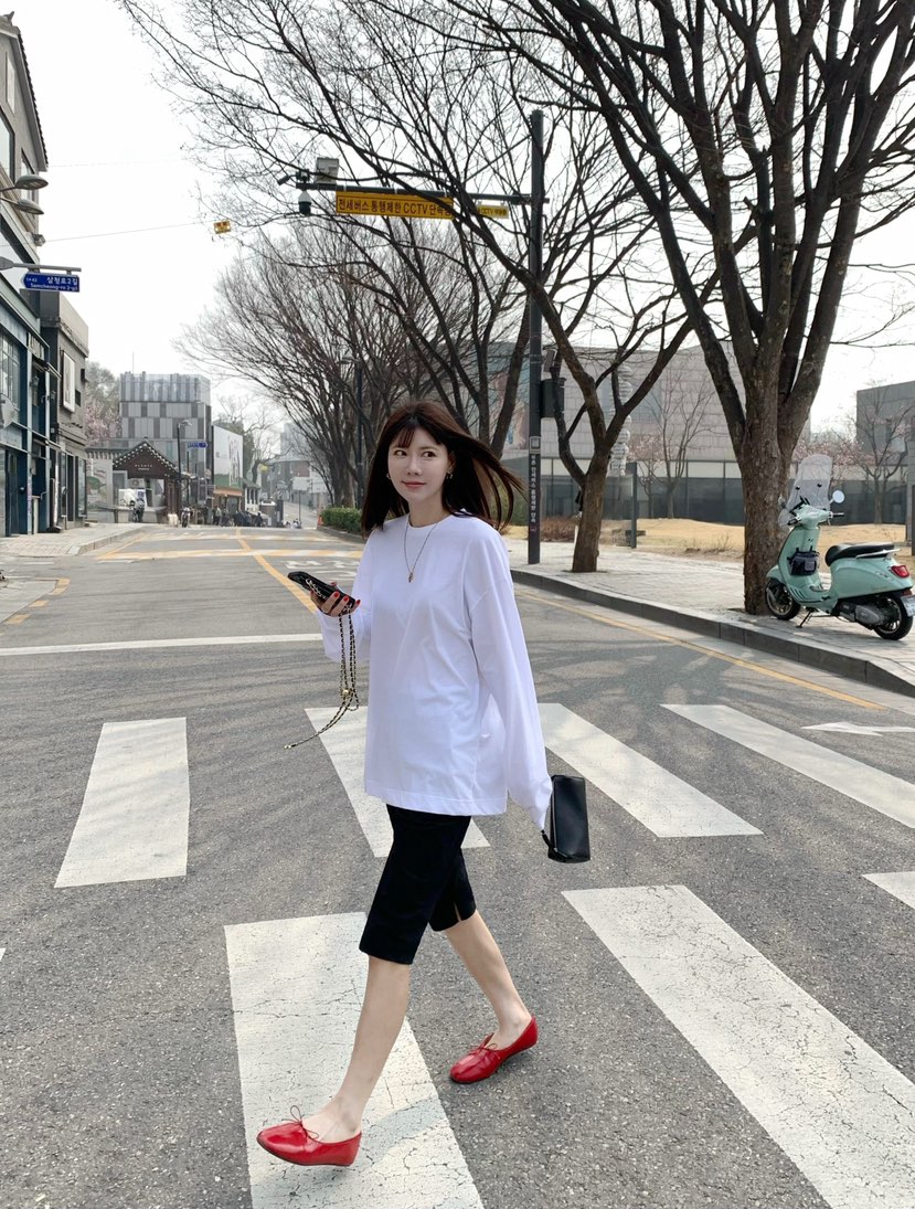 COURGETTE韓國東大門直郵女裝新品推薦熱賣時尚休閑長袖T恤COURGETTE長袖T恤