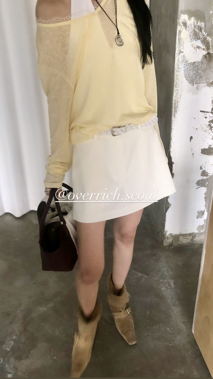 OVER RICH韓國東大門代購女士新款人氣26春夏長袖T恤V領蕾絲OVER RICH長袖T恤