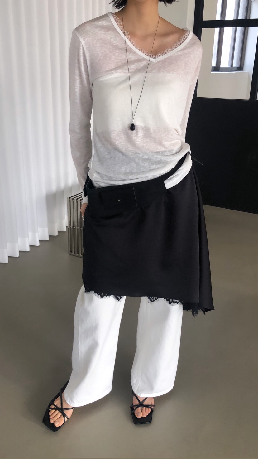 OVER RICH韓國東大門代購女士新款人氣26春夏長袖T恤V領蕾絲OVER RICH長袖T恤