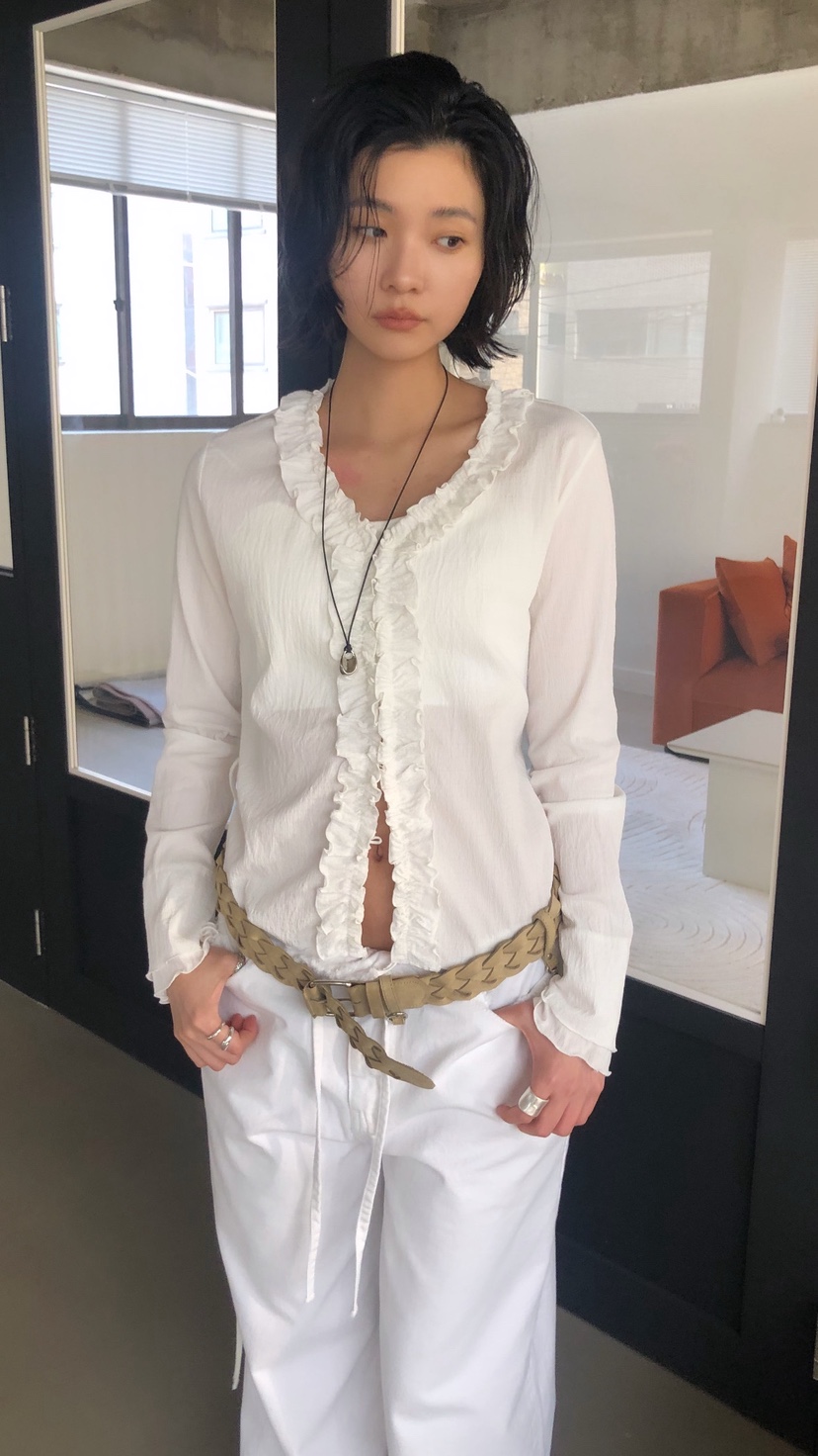 OVER RICH韓國東大門代購女裝新款時尚襯衫蕾絲衫含腰繩OVER RICH襯衫/蕾絲衫