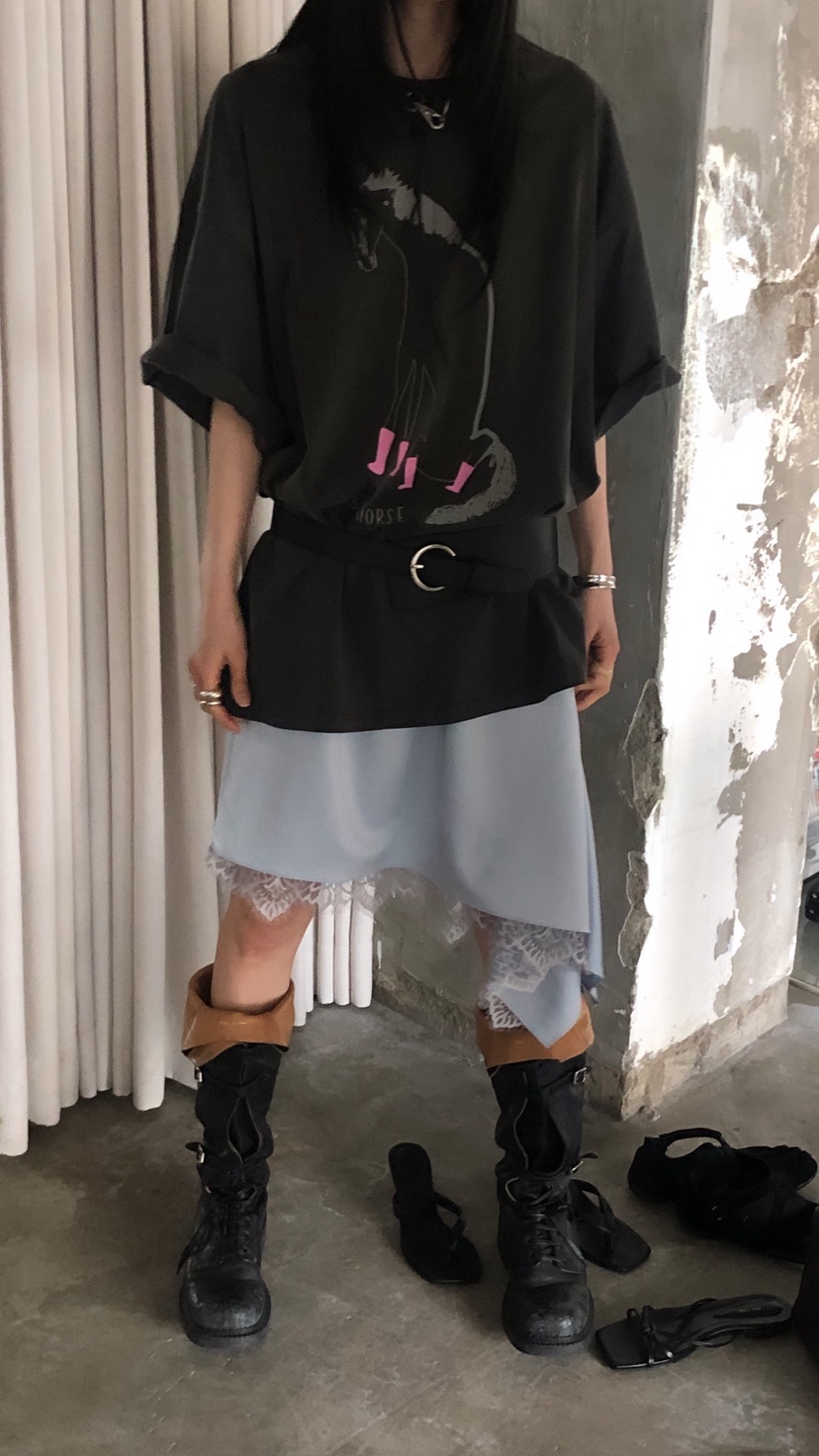 OVER RICH韓國東大門直郵女士新款推薦時尚熱賣休閑人氣T恤OVER RICHT恤