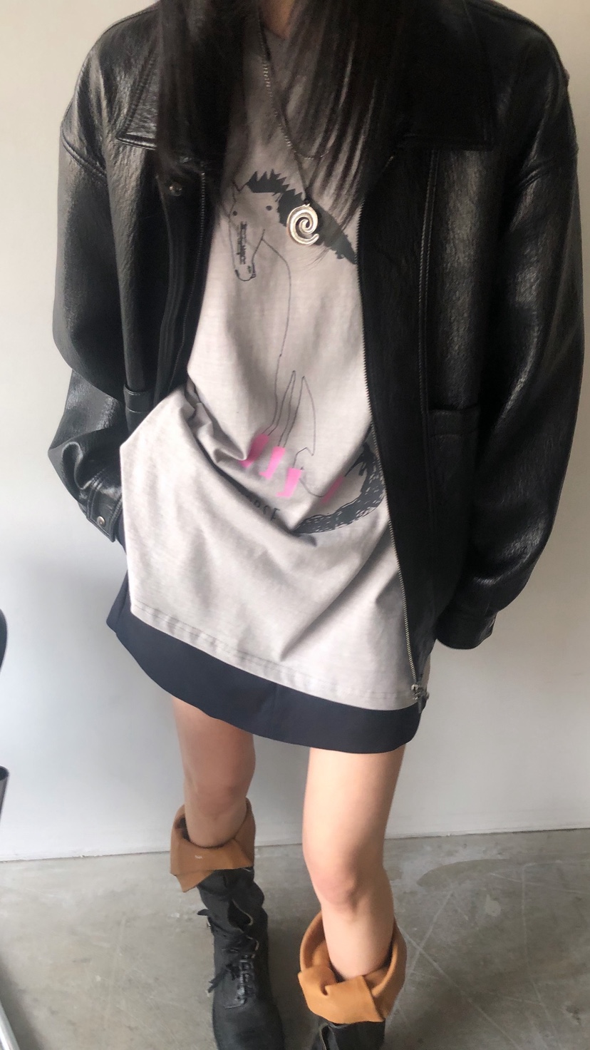 OVER RICH韓國東大門直郵女士新款推薦時尚熱賣休閑人氣T恤OVER RICHT恤