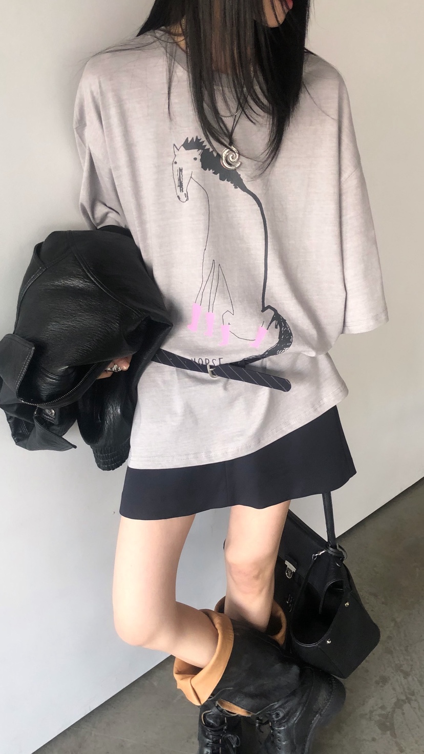 OVER RICH韓國東大門直郵女士新款推薦時尚熱賣休閑人氣T恤OVER RICHT恤