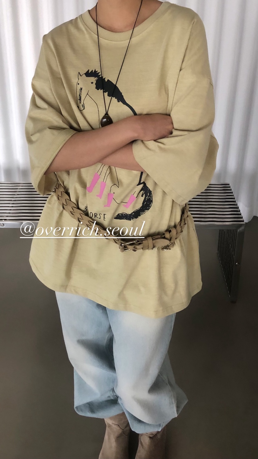 OVER RICH韓國東大門直郵女士新款推薦時尚熱賣休閑人氣T恤OVER RICHT恤