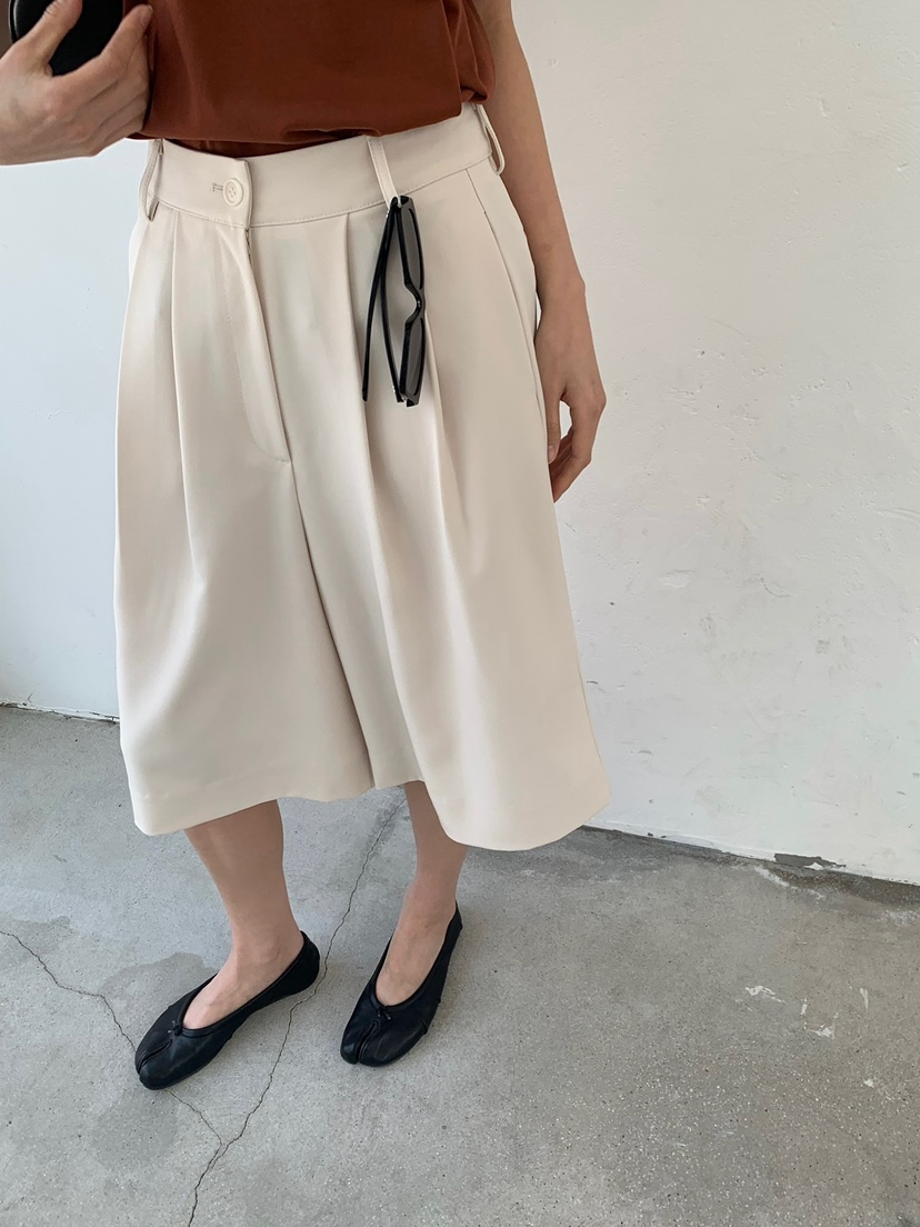 LOVE MY SANTA韓國東大門直郵女士新款人氣職業短褲褶裥Santa/LOVE MY SANTA短褲圖色1