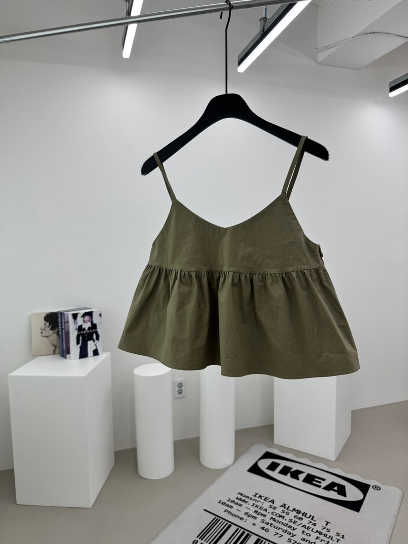 RED-A韓國東大門代購女裝新品推薦職業人氣吊帶背心荷葉邊RED-A吊帶/背心圖色1