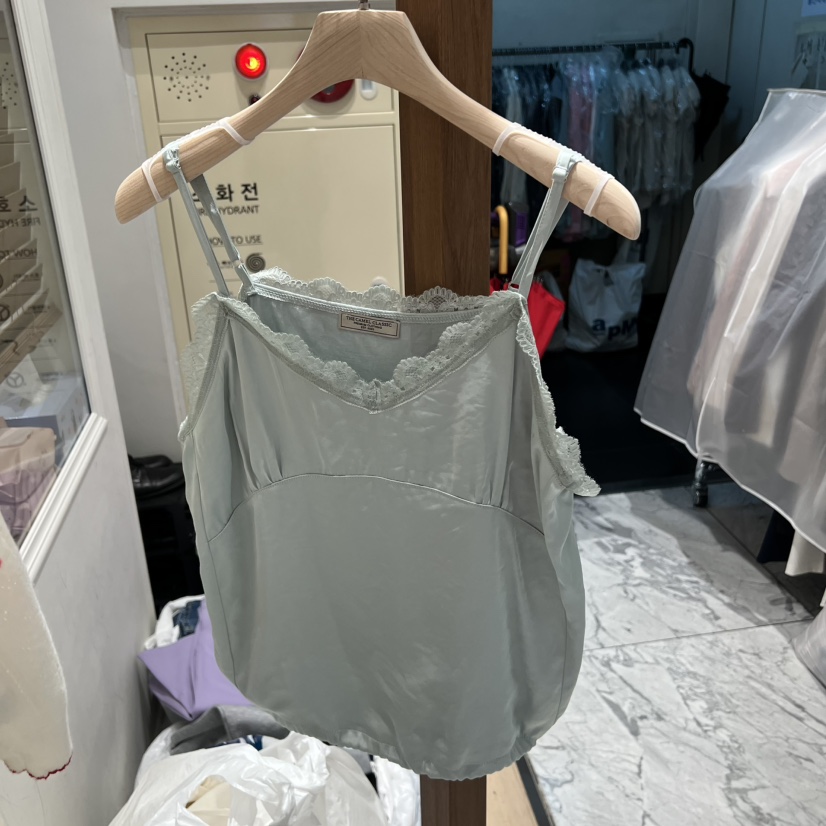 THE CAMEL韓國東大門代購女士新品熱賣吊帶背心緞面the came_l 家吊帶/背心圖色2