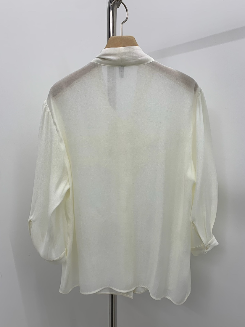 LOVE MY SANTA韓國東大門直郵女士新品26春夏襯衫蕾絲衫褶裥Santa/LOVE MY SANTA襯衫/蕾絲衫