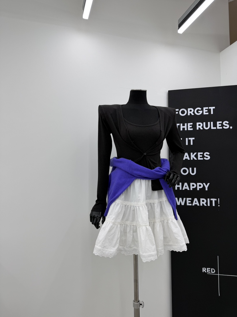 RED-A韓國代購女士新款職業休閑26春夏推薦熱賣時尚短裙RED-A短裙