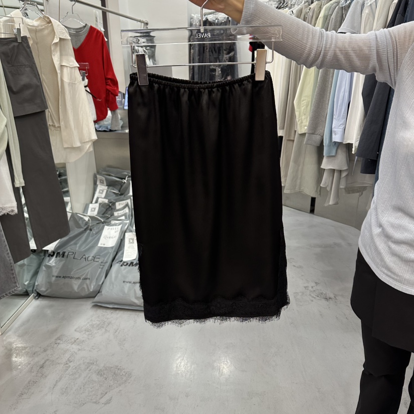 PAVEL韓國東大門直郵女裝新款人氣熱賣26春夏長裙開衩緞面PAVEL長裙