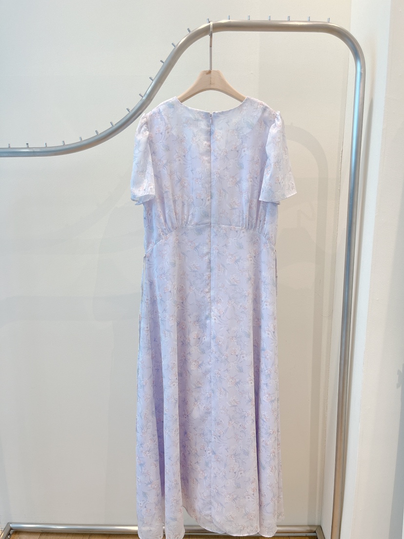 OVE韓國直郵女裝新品時尚職業休閑推薦熱賣26春夏人氣連衣裙OVE連衣裙