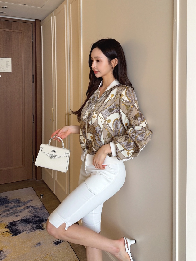 CLOTH韓國東大門代購女士新品人氣26春夏熱賣夾克短款緞面CLOTH夾克