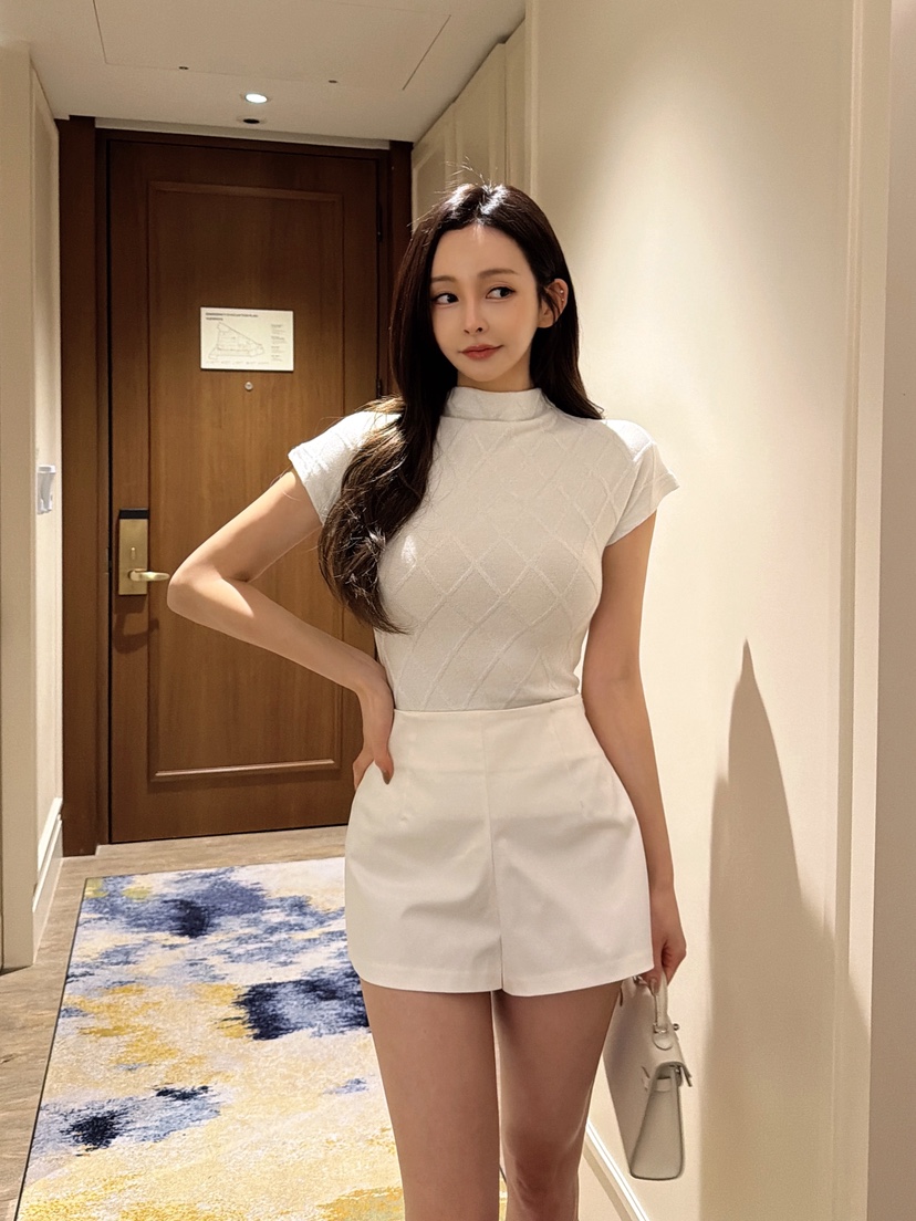 CLOTH韓國直郵女士新品人氣26春夏時尚休閑推薦職業T恤高領CLOTHT恤