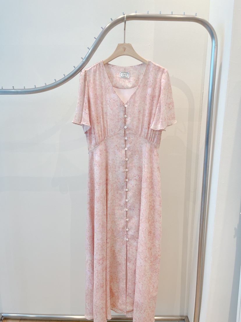 OVE韓國東大門直郵女裝新品熱賣職業26春夏推薦休閑連衣裙OVE連衣裙圖色1