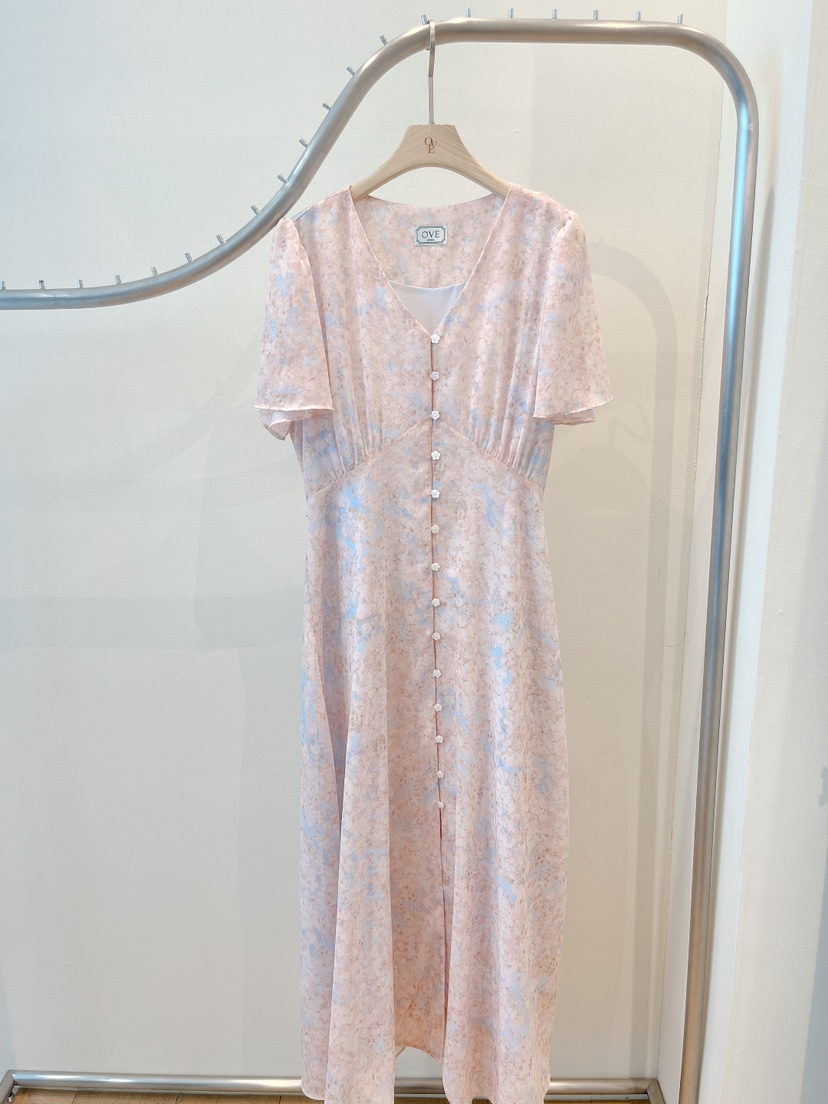 OVE韓國東大門直郵女裝新品熱賣職業26春夏推薦休閑連衣裙OVE連衣裙圖色2