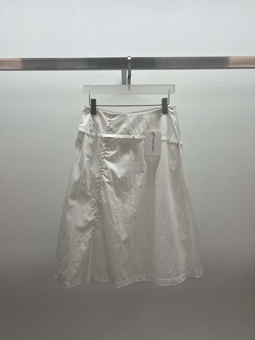 WEARABLE-L韓國東大門代購女士新款26春夏半身裙中短裙不對稱褶皺WEARABLE半身裙/中短裙圖色1