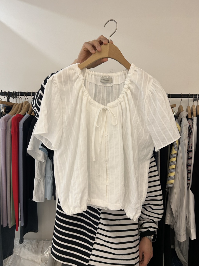 AS THOUGHT韓國直郵實拍女士新款時尚熱賣襯衫蕾絲衫褶皺AS THOUGHT襯衫/蕾絲衫圖色1