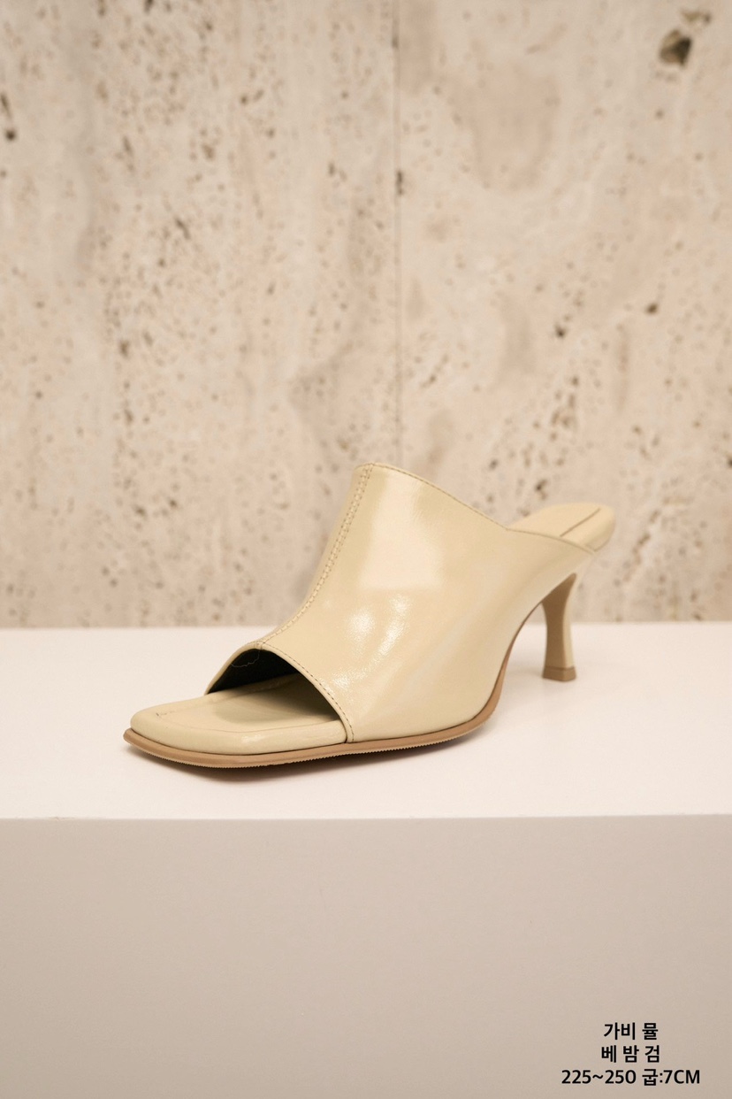 BLOSSOM韓國東大門直郵女裝新品熱賣人氣時尚推薦涼鞋拖鞋BLOSSOM涼鞋/拖鞋