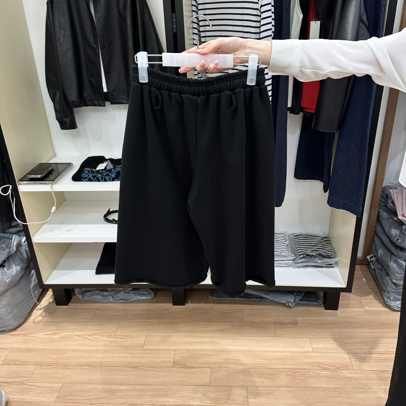 MUYBIEN韓國東大門代購女士新品職業推薦人氣短褲不含腰帶MUYBIEN短褲