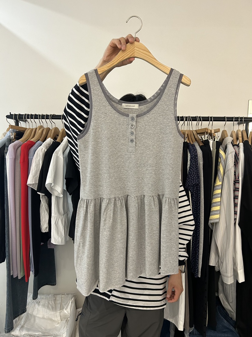 AS THOUGHT韓國東大門代購女裝新品人氣休閑吊帶背心褶皺AS THOUGHT吊帶/背心圖色2