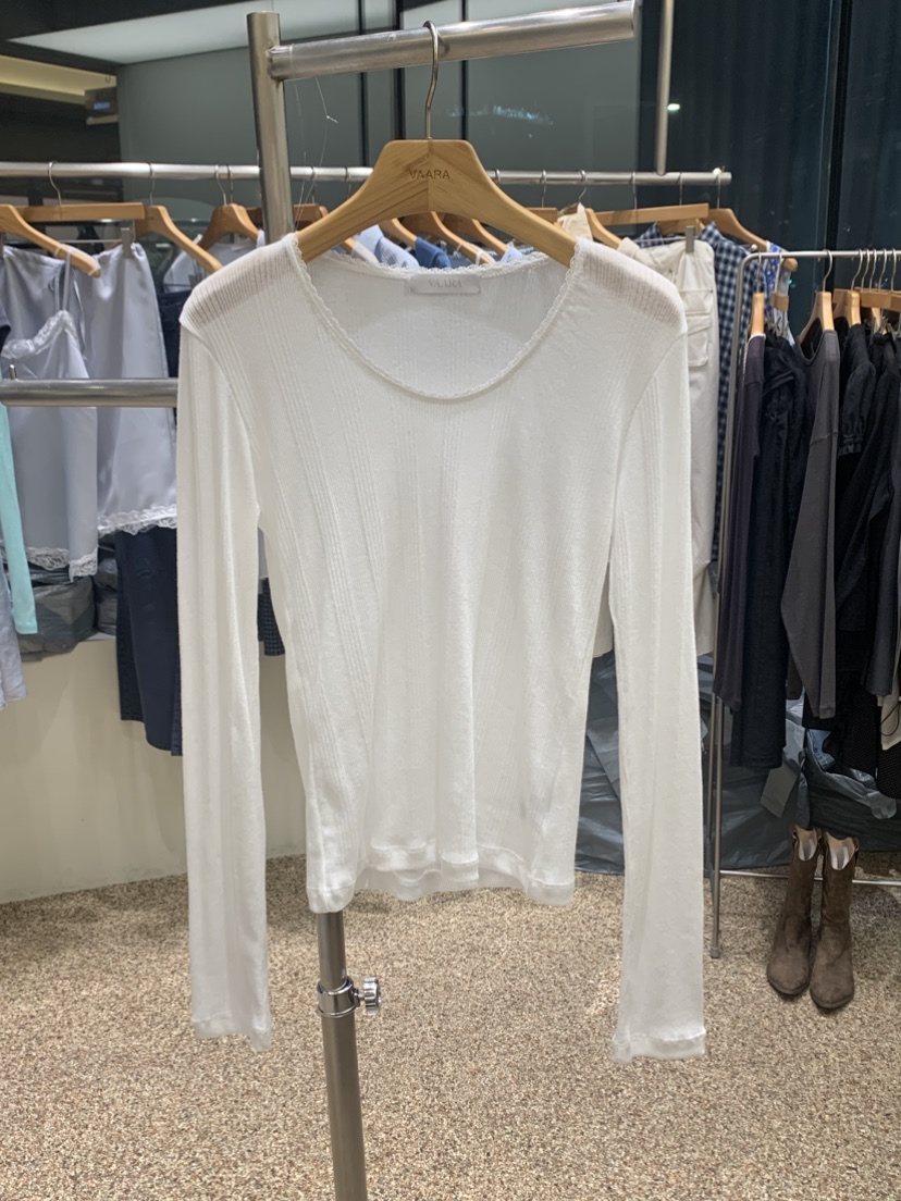 VAARA韓國直郵實拍女士新品26春夏推薦人氣熱賣長袖T恤蕾絲VAARA長袖T恤圖色2