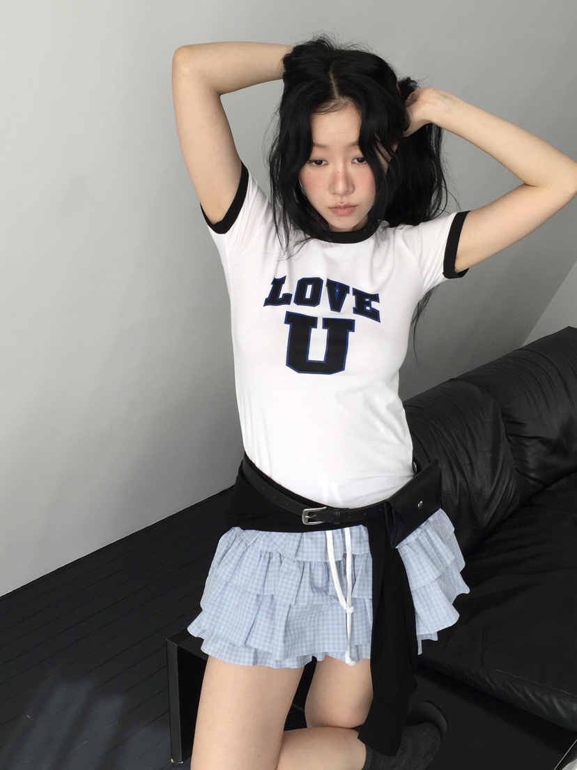 LOVE MOMENT韓國東大門直郵女裝新品推薦人氣職業熱賣T恤LOVE MOMENTT恤