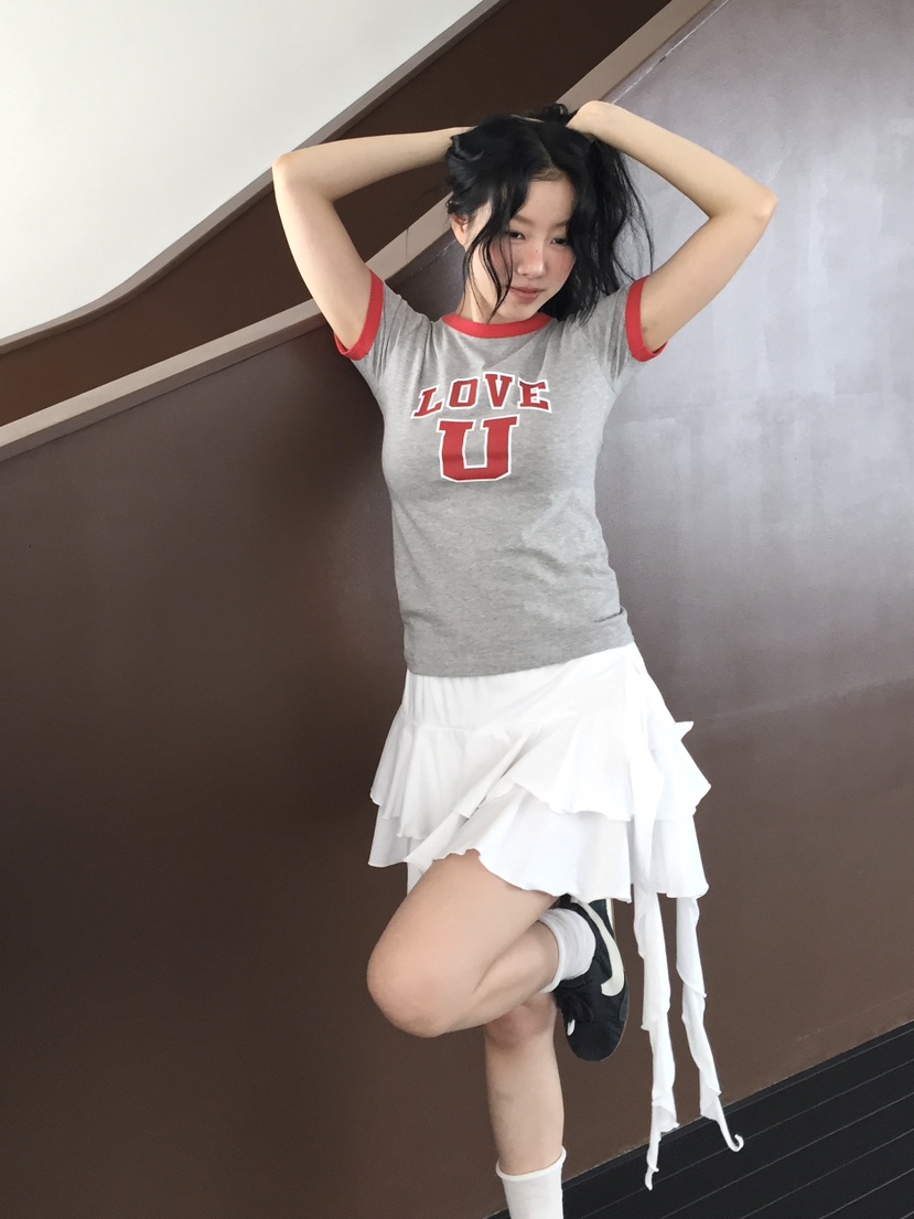 LOVE MOMENT韓國東大門直郵女裝新品推薦人氣職業熱賣T恤LOVE MOMENTT恤