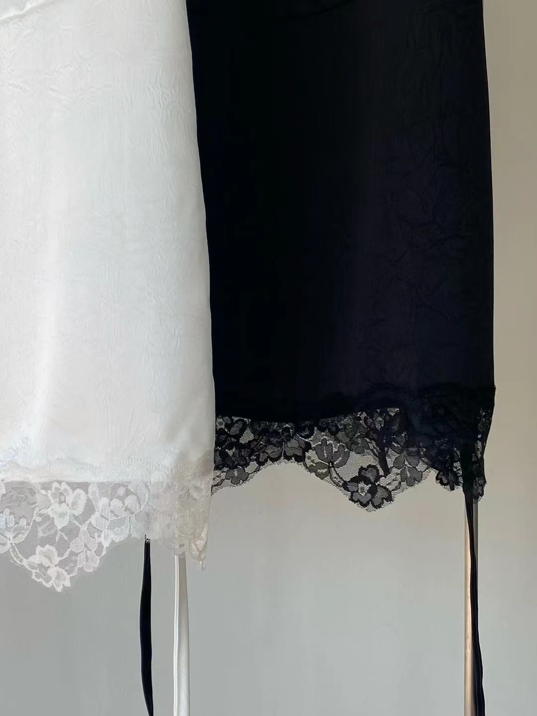 CLEAN韓國直郵實拍女裝新品職業推薦26春夏連衣裙蕾絲緞面YOUTH連衣裙