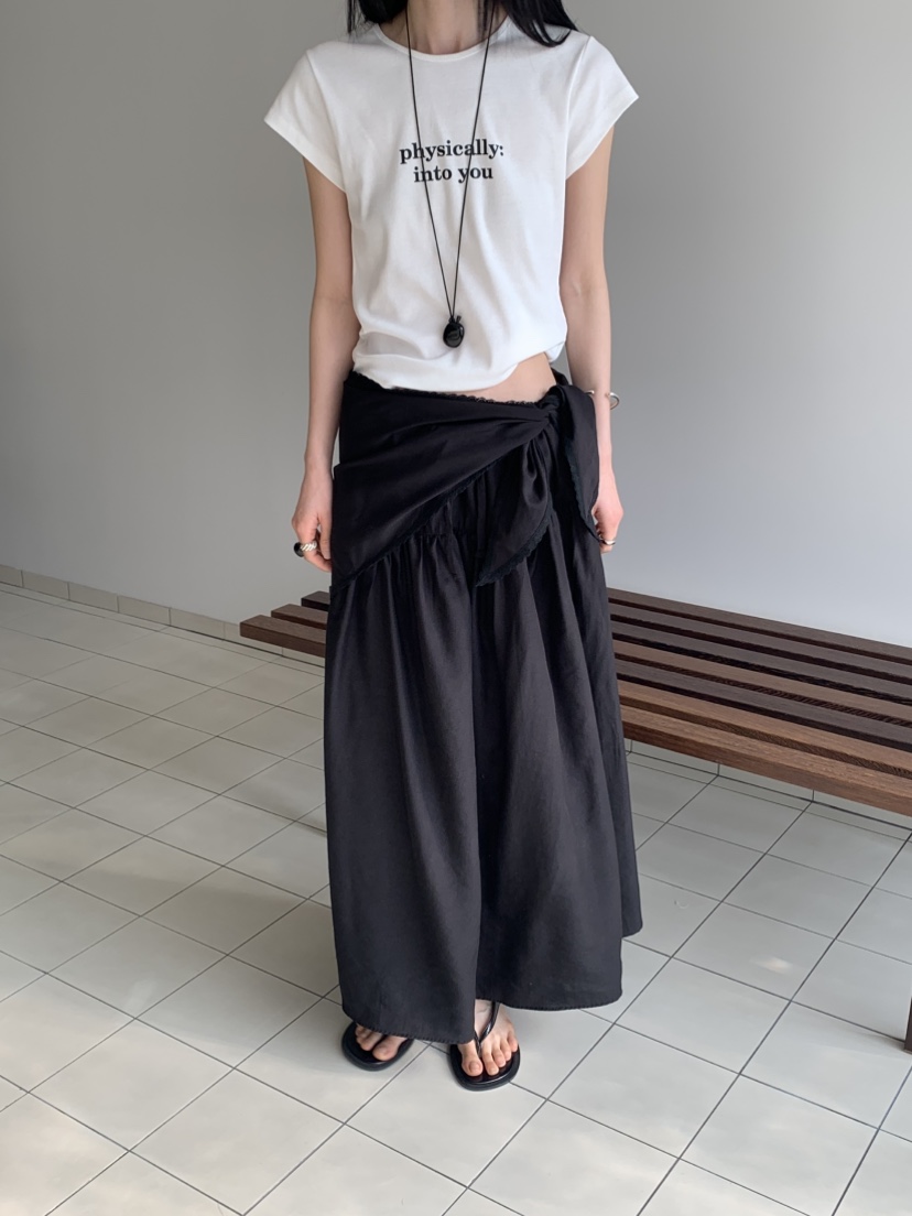 VAARA韓國直郵實拍女裝新品推薦熱賣時尚人氣休閑職業長裙VAARA長裙