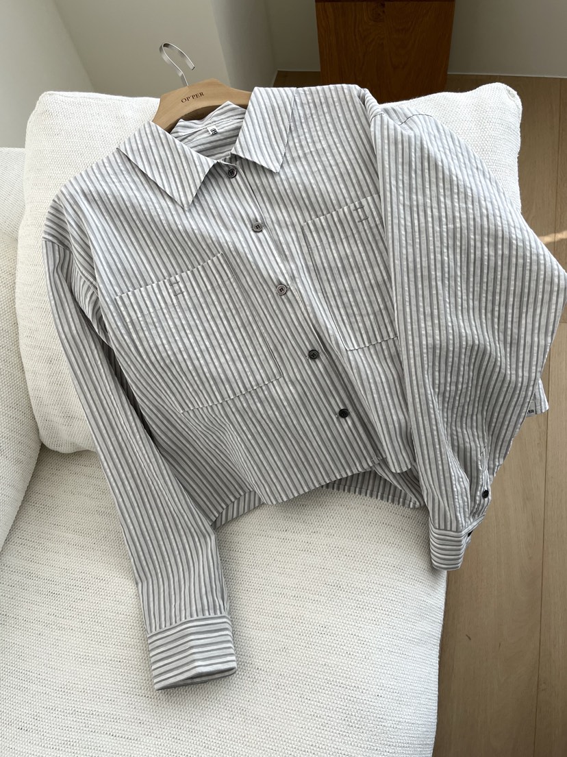 OP PER韓國代購女裝新款推薦人氣26春夏時尚職業襯衫蕾絲衫OPPER-simplebeige襯衫/蕾絲衫