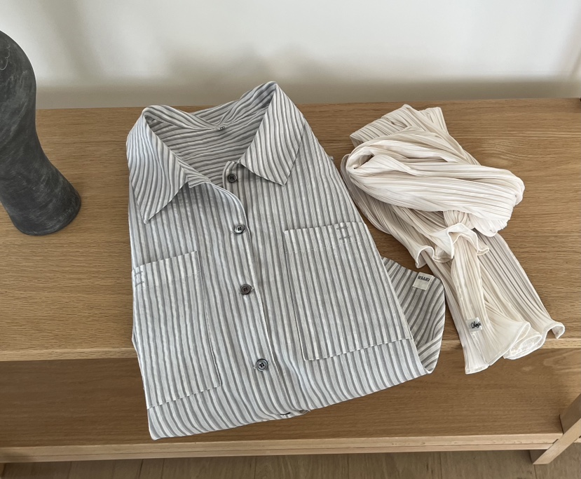 OP PER韓國代購女裝新款推薦人氣26春夏時尚職業襯衫蕾絲衫OPPER-simplebeige襯衫/蕾絲衫