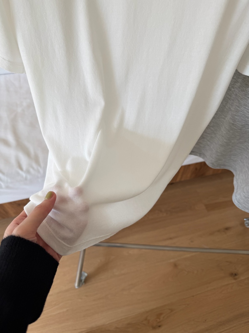 ESCHER韓國直郵實拍女士新款時尚推薦熱賣休閑職業人氣T恤ESCHERT恤