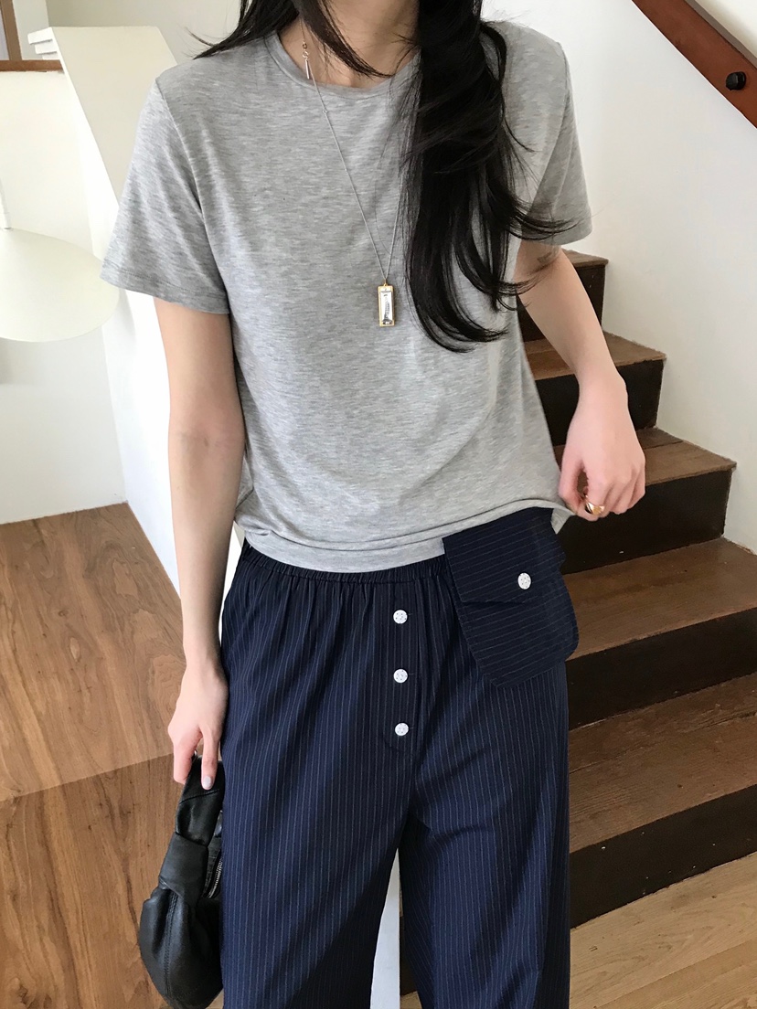 ESCHER韓國直郵實拍女士新款時尚推薦熱賣休閑職業人氣T恤ESCHERT恤