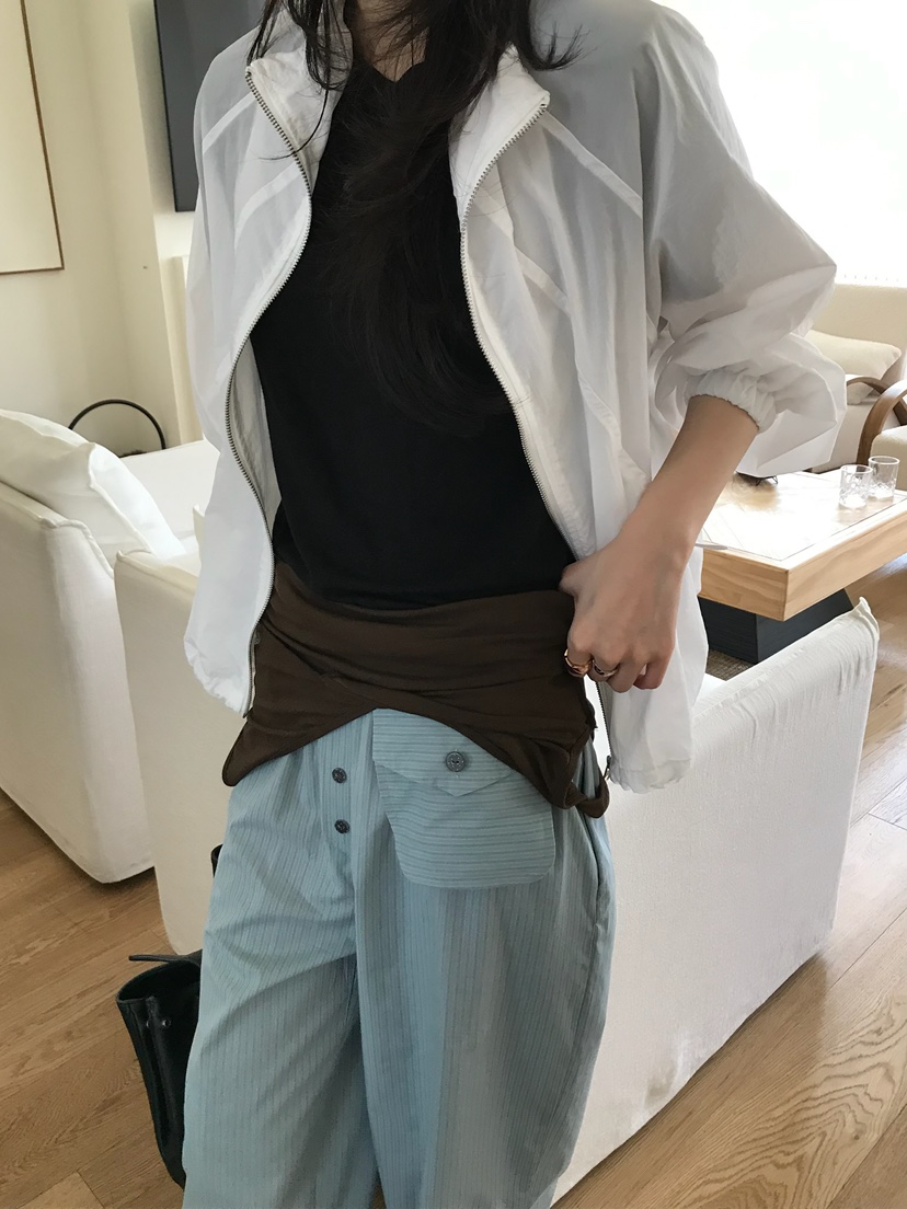 ESCHER韓國直郵實拍女士新款時尚推薦熱賣休閑職業人氣T恤ESCHERT恤