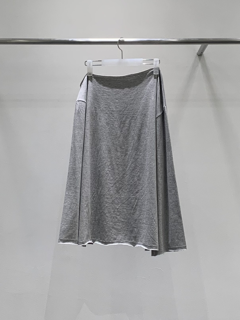 LOVE MOMENT韓國代購女士新品時尚職業人氣休閑26春夏長袖T恤LOVE MOMENT長袖T恤